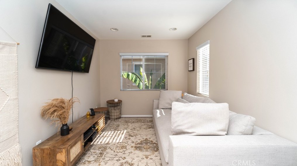 27082 Dolostone Way, Moreno Valley CA  92555-4506 exterior