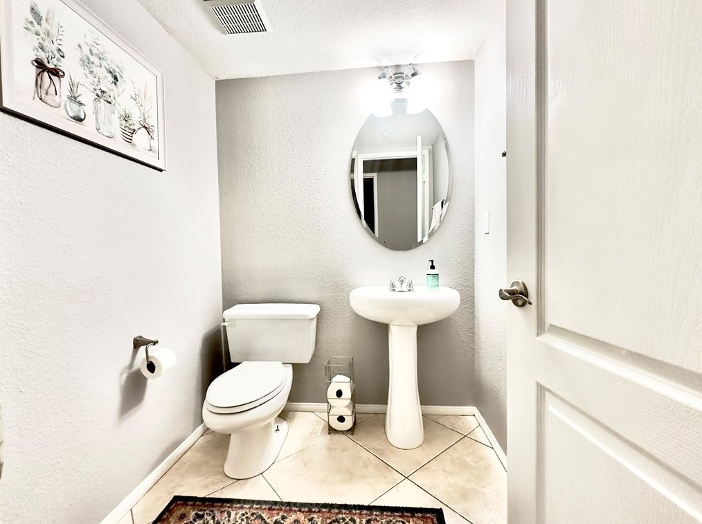 6265 Beth Page Dr, Fontana, CA 92336