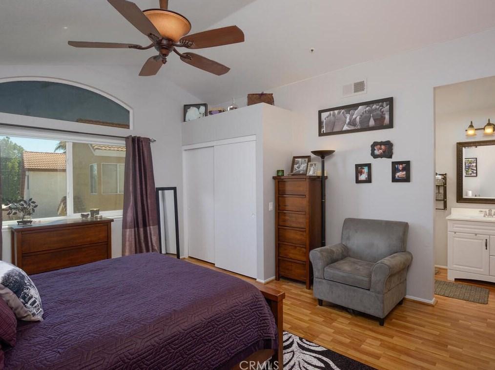 13605 Kings Canyon Ct, Fontana CA  92336-3805 exterior