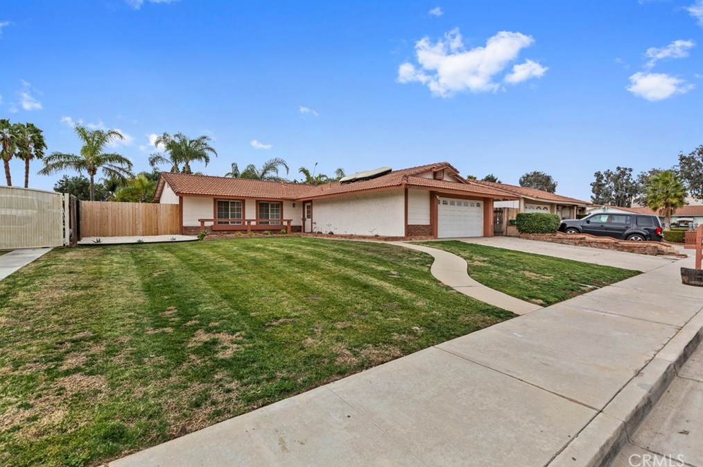 23867 Gamma St, Moreno Valley, CA 92553-5682