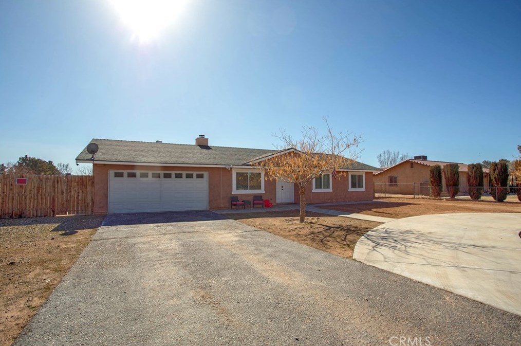 22149 Flathead Rd, Apple Valley, CA 92307