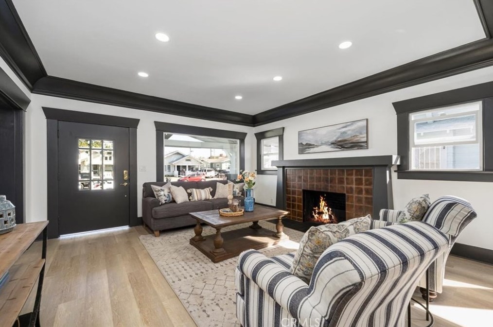 1730 43rd Pl, Los Angeles CA  90062-1542 exterior