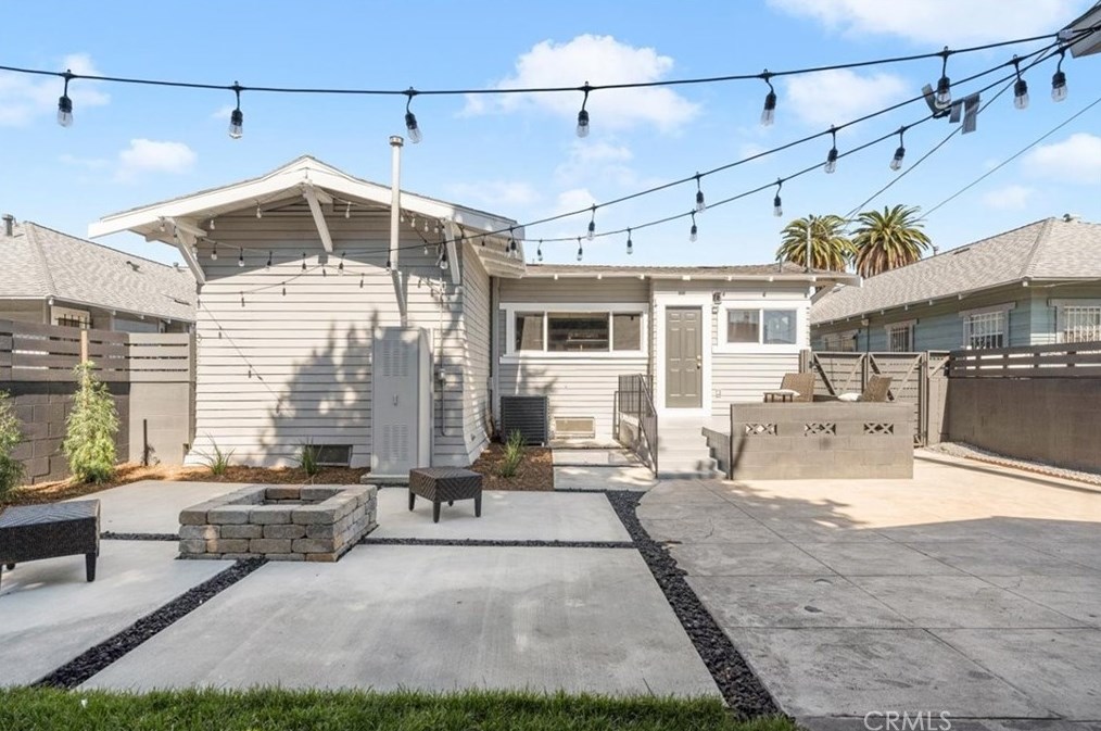 1730 43rd Pl, Los Angeles CA  90062-1542 exterior