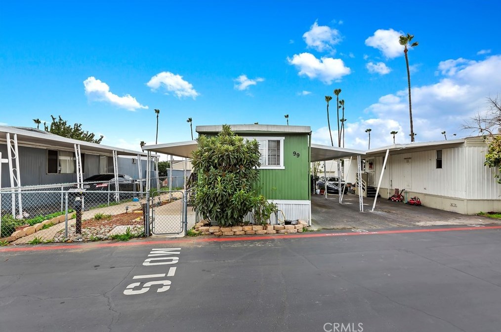 310 E Philadelphia #99, Ontario, CA 91761