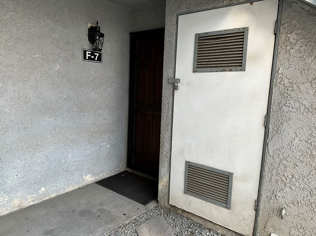 9633 Juniper Ave #f7, Fontana, CA 92335