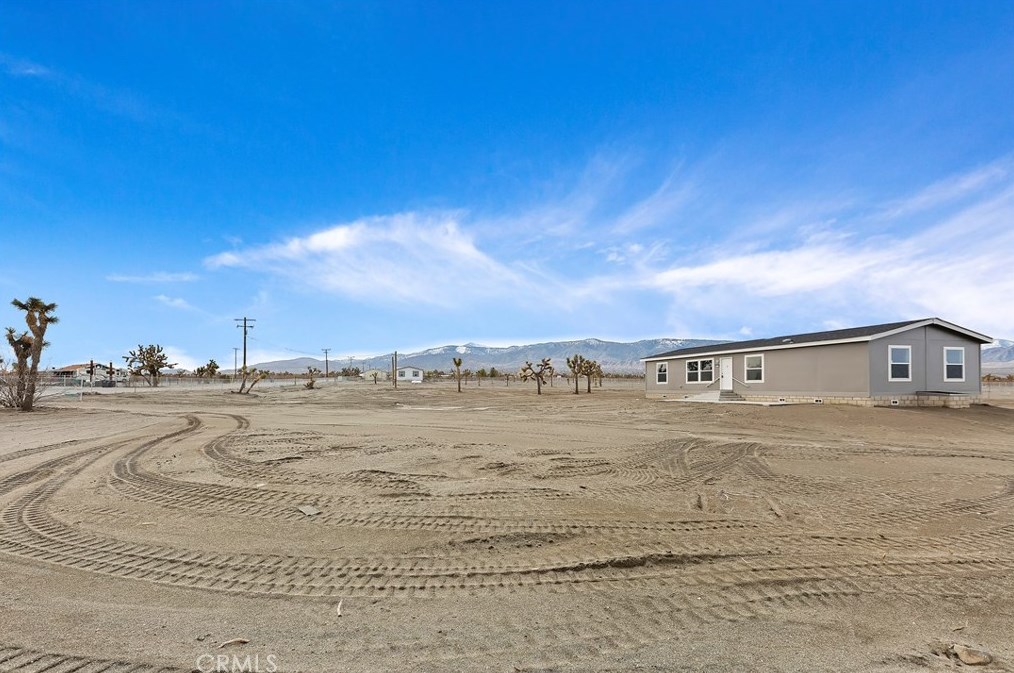 12474 Silver Rock Rd, Pinon Hills, CA 92372