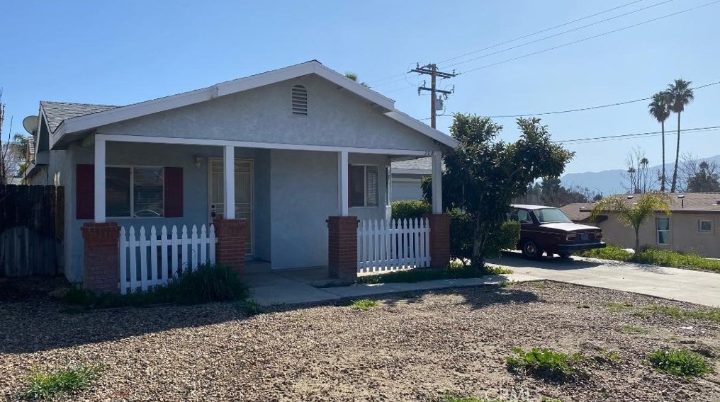 208 Mohr St, Lake Elsinore, CA 92530