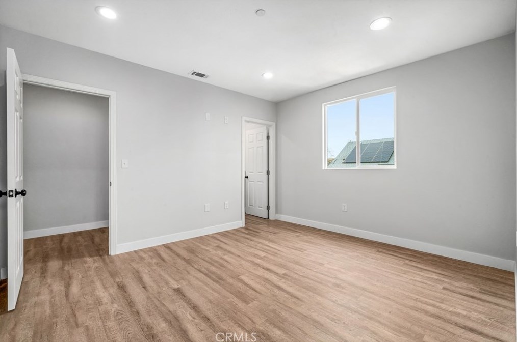 212 24th St, Los Angeles CA  90007-2635 exterior
