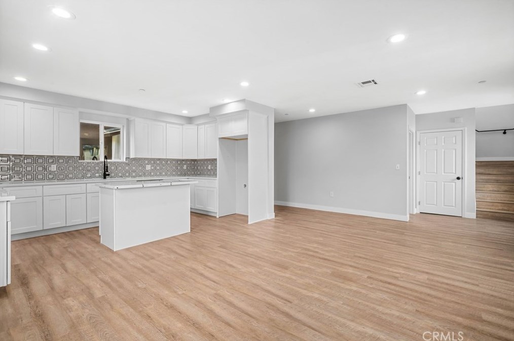 212 24th St, Los Angeles CA  90007-2635 exterior