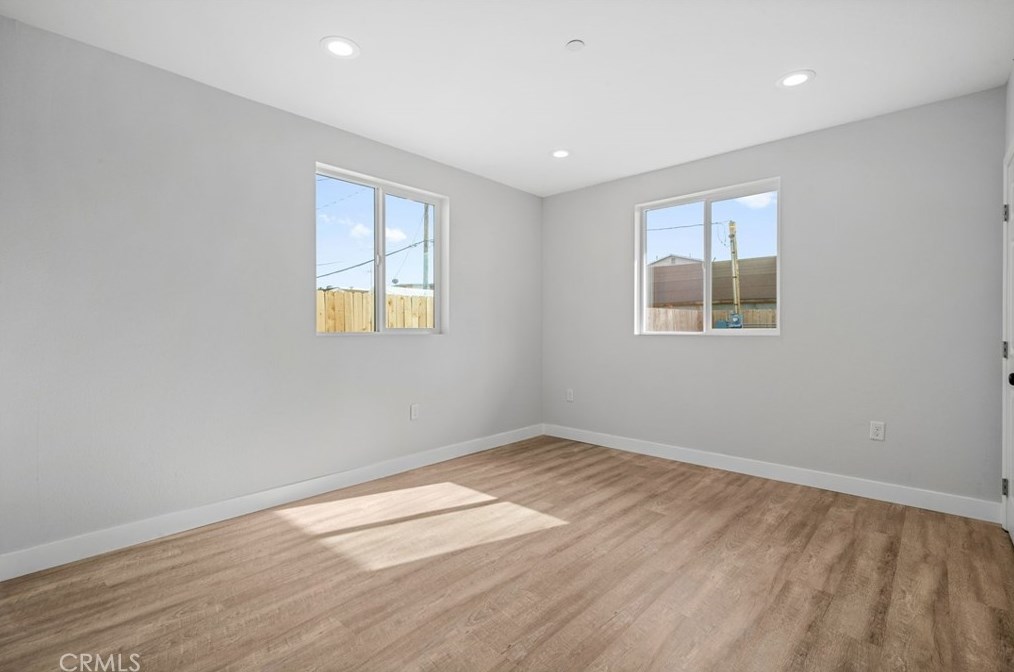 212 24th St, Los Angeles CA  90007-2635 exterior