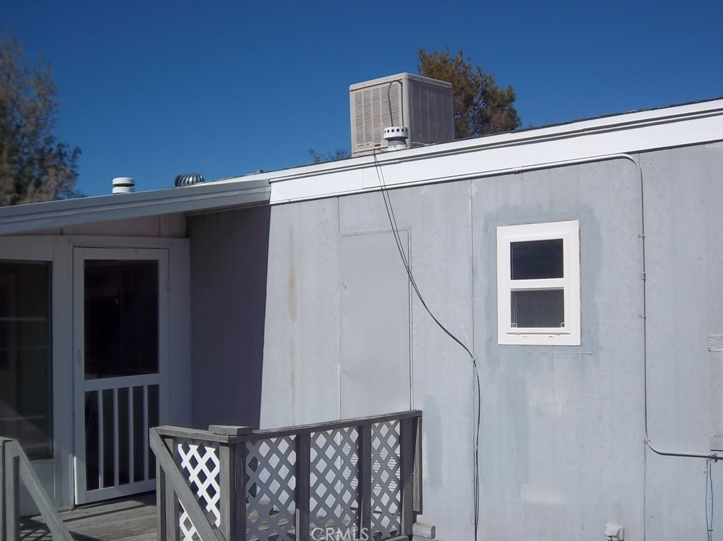 46699 Magney Ln, Newberry Springs CA  92365-9703 exterior