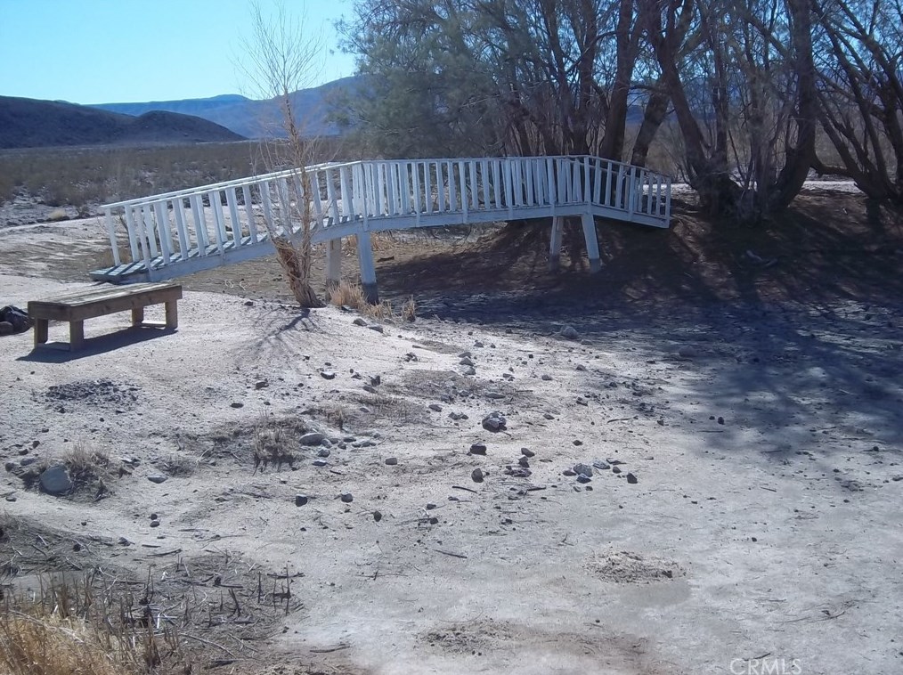 46699 Magney Ln, Newberry Springs CA  92365-9703 exterior