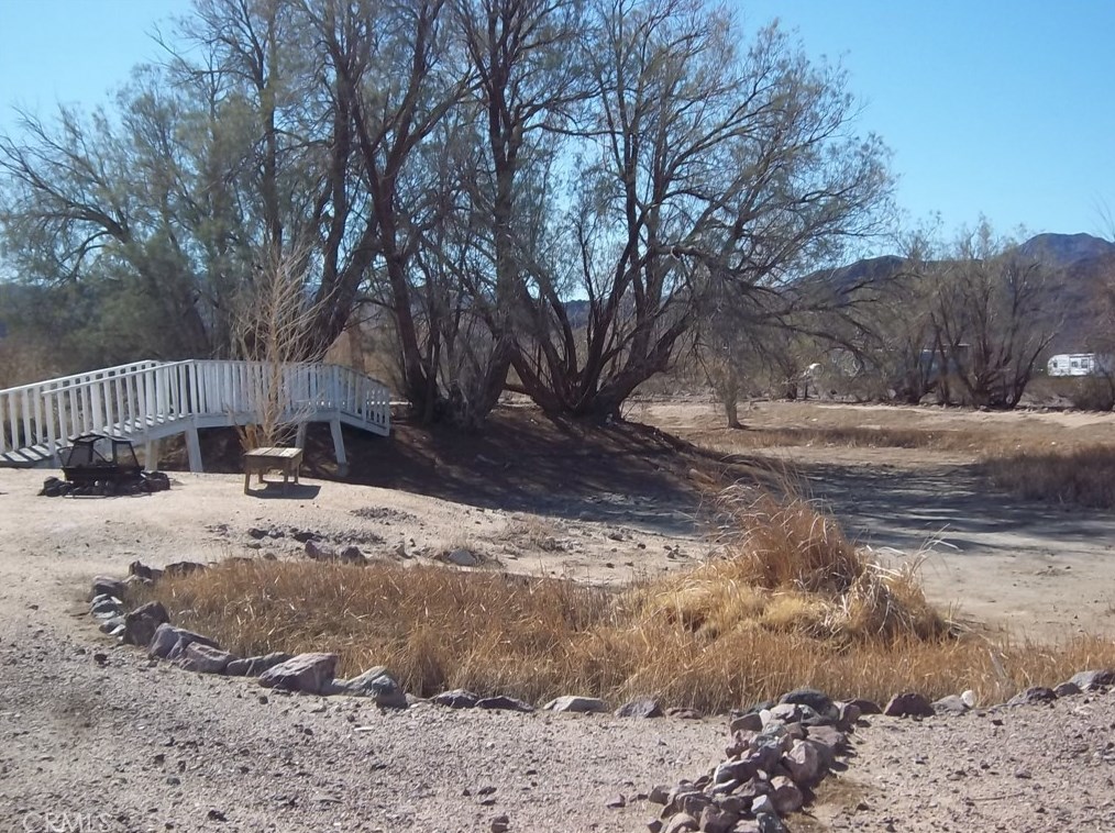 46699 Magney Ln, Newberry Springs CA  92365-9703 exterior