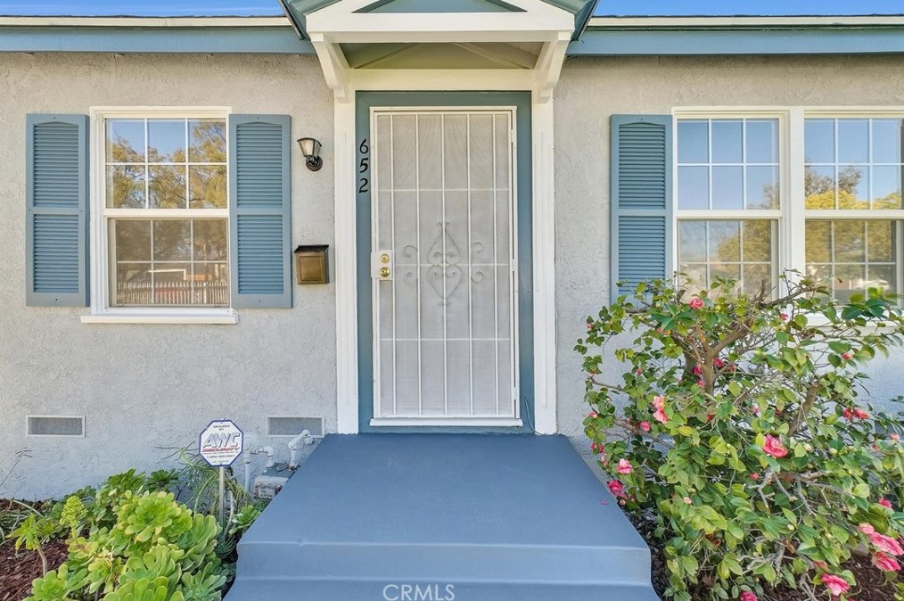 652 G St, Ontario, CA 91762-3128
