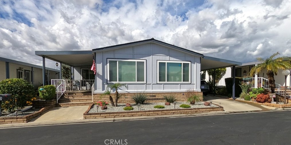 561 Shadow Lake Dr #49, Brea, CA 92821