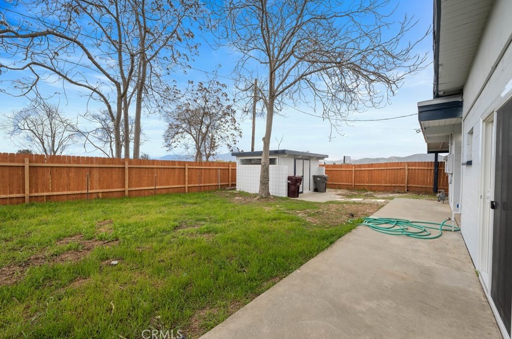 280 Apex Ave, Banning CA  92220-3017 exterior
