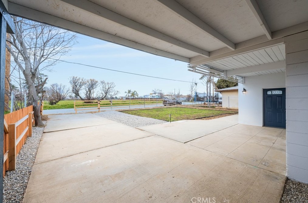 280 Apex Ave, Banning CA  92220-3017 exterior