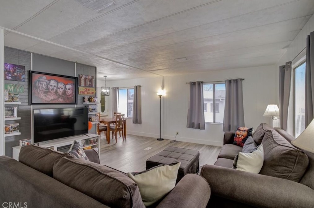 9861 Mission Blvd #26, Riverside, CA 92509