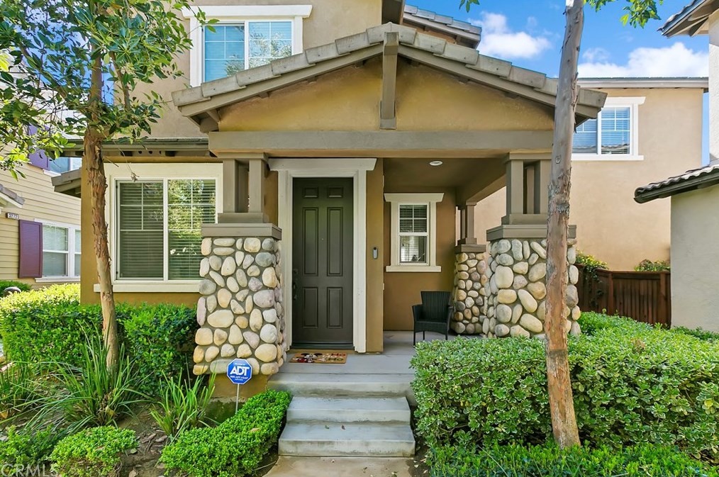 3271 Laval Ln, Riverside, CA 92503