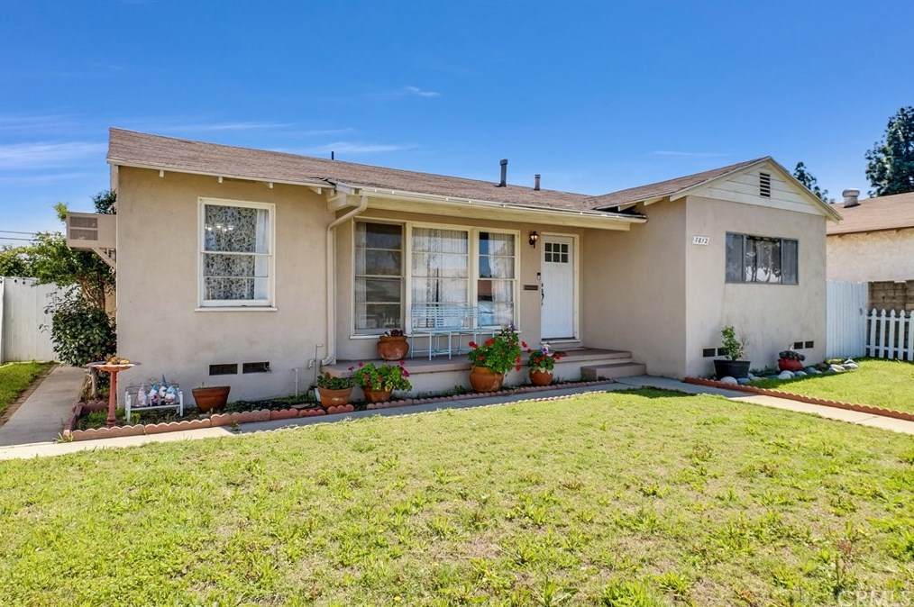 7812 Pioneer Blvd, Santa Fe Springs, CA 90606