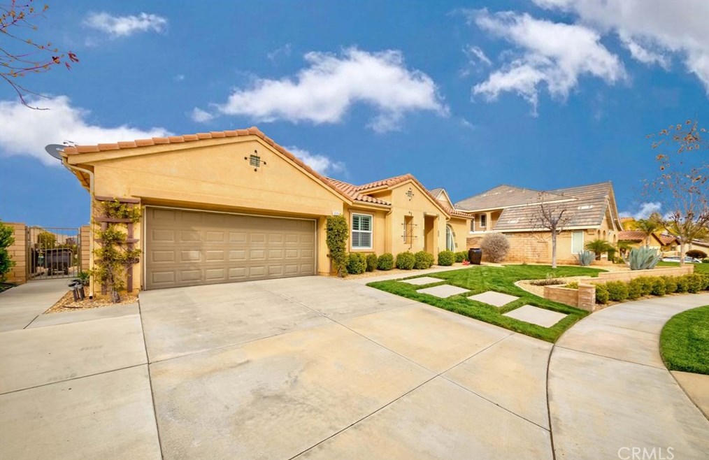 3231 Clearing Cir, Corona, CA 92882-8363