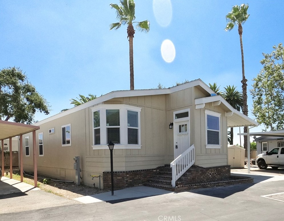 301 E Foothill Blvd #2, Pomona, CA 91767