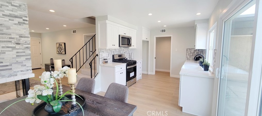 5202 Victoria Pl, Westminster, CA 92683
