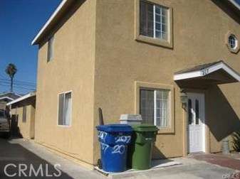 207 82nd Pl, Los Angeles, CA 90003-3021