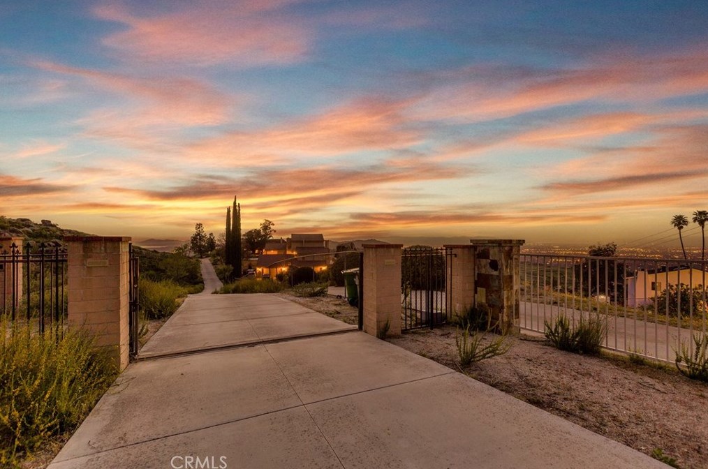 28495 Rawlings Rd, Hemet, CA 92544-8341