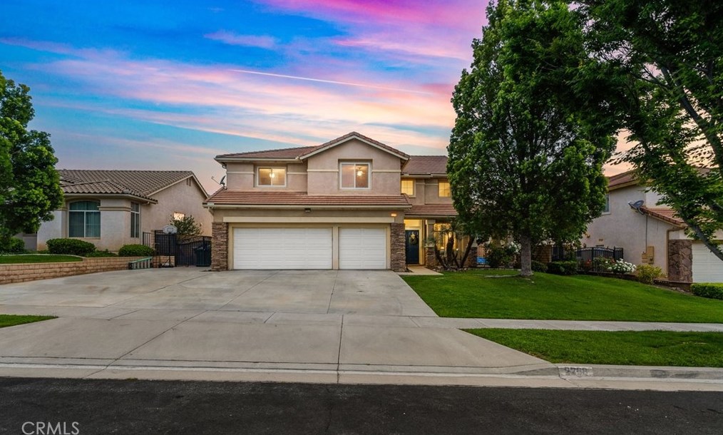 2268 Cota Ave, Corona, CA 92882-7316