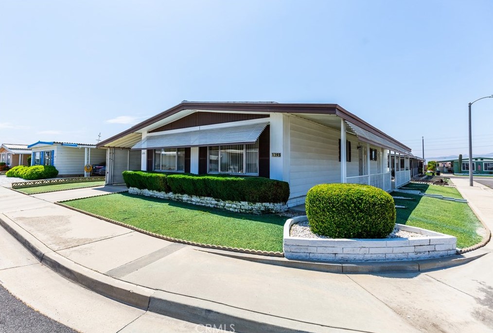 1193 Via Del Mesa, Hemet, CA 92543-6955