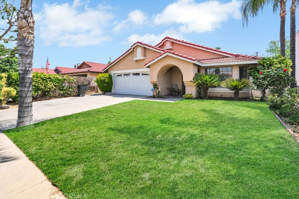 640 Boston St, Hemet, CA 92545-2304