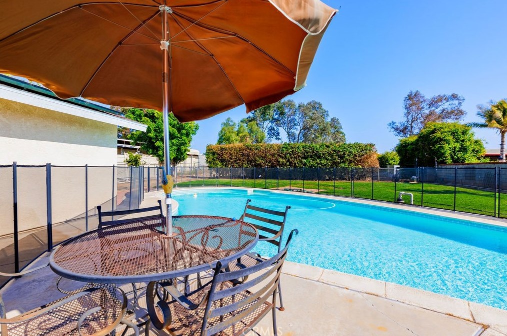2990 Shadow Canyon Cir, Norco, CA 92860