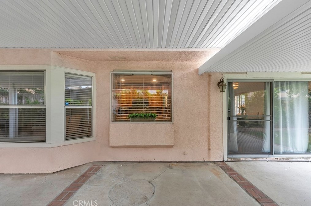 10635 Silverleaf Cir, Moreno Valley CA  92557-2967 exterior