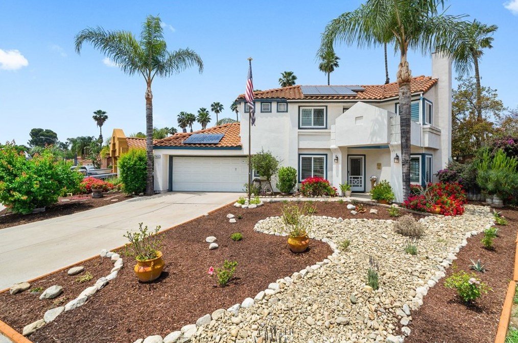 7918 San Gorgonio St, Fontana, CA 92336-3918