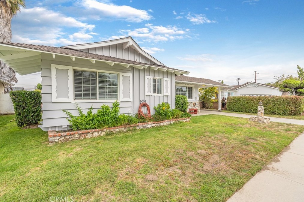 10129 Nichols St, Bellflower, CA 90706