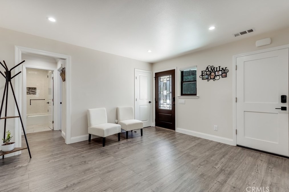 1708 Morgan St, Mountain View, CA 94043