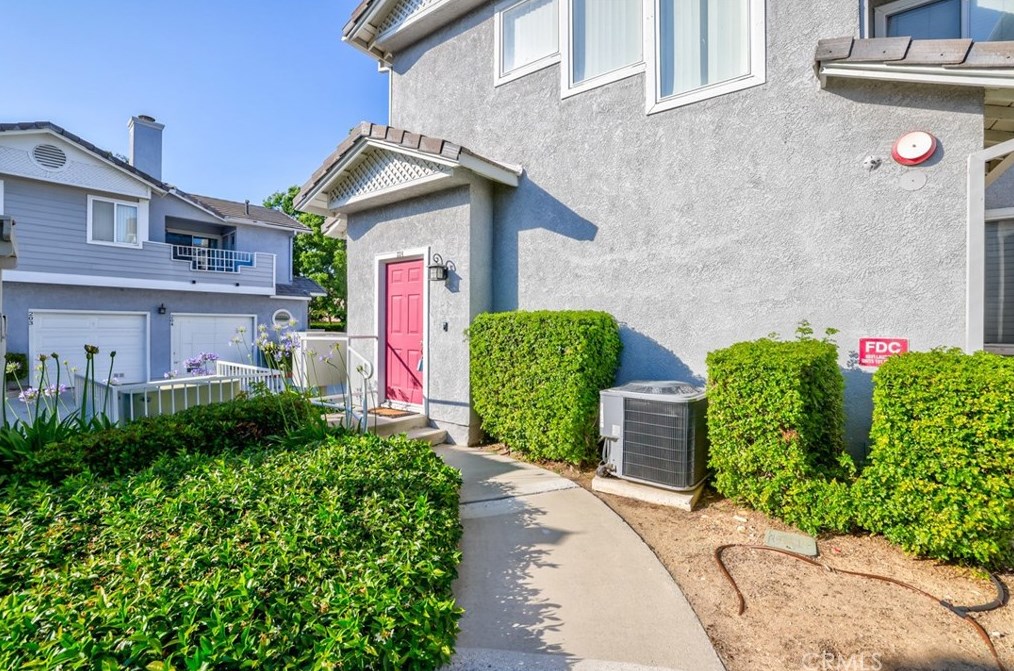 6631 Laurelton Ln #204, Chino Hills, CA 91709