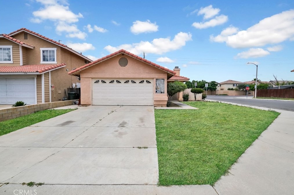 568 Hacienda Ave, Perris, CA 92571