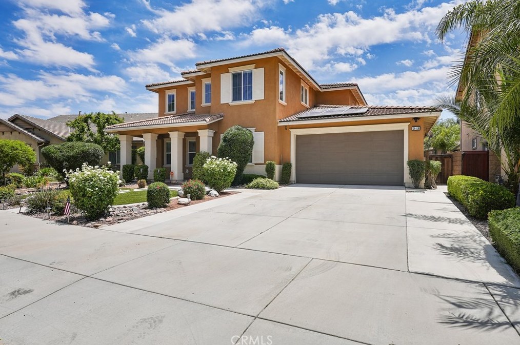 28416 Bayshore Ln, Menifee, CA 92585