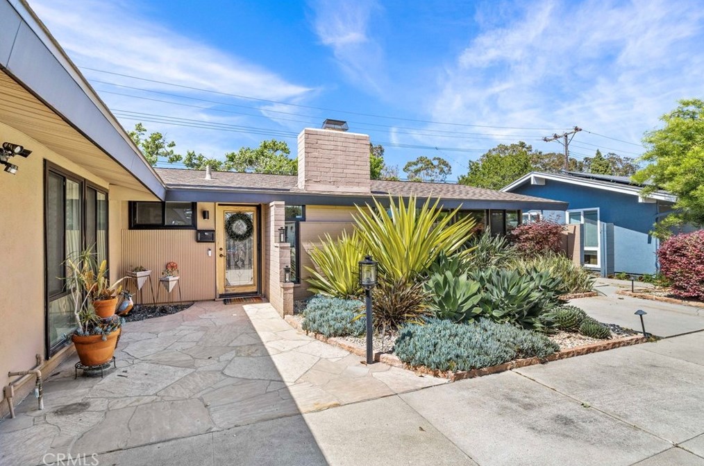 3041 Ruth Elaine Dr, Los Alamitos, CA 90720