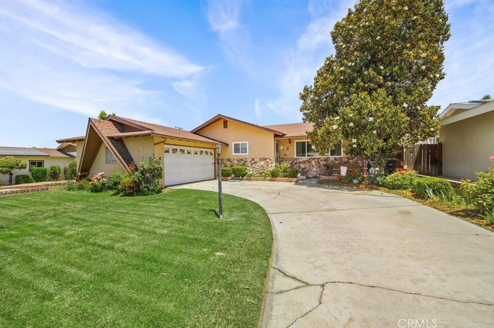 1252 2nd Pl, Calimesa, CA 92320-1602