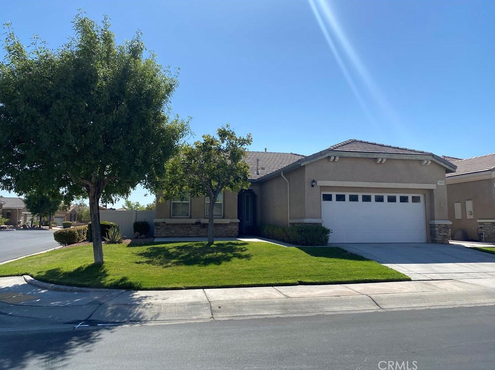 10535 Bridge Haven Rd, Apple Valley, CA 92308-3673