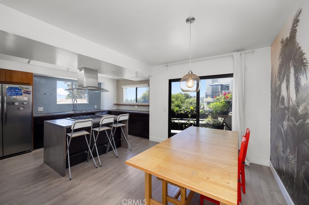 1858 Alvarado St, Los Angeles CA  90026-1794 exterior