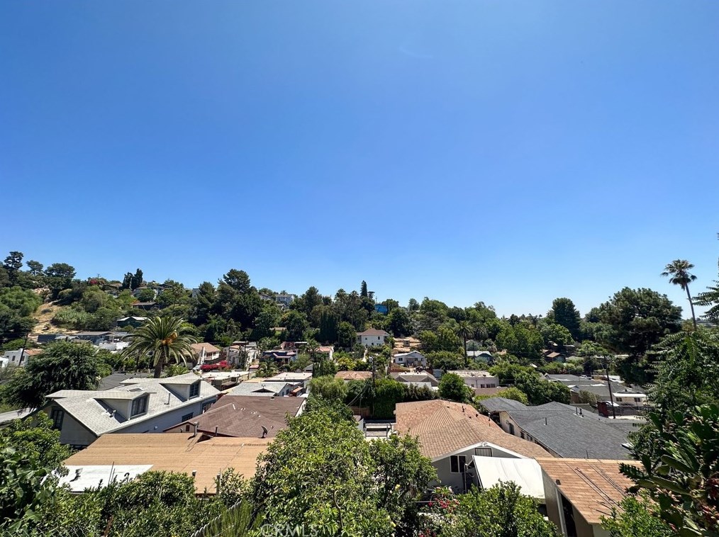 1858 Alvarado St, Los Angeles CA  90026-1794 exterior