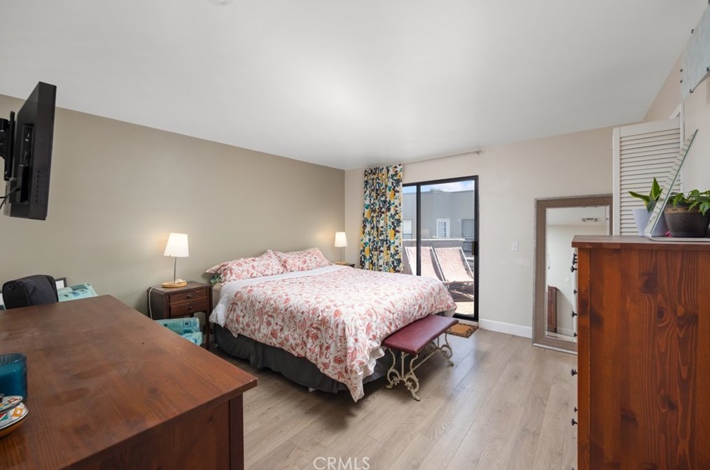 1858 Alvarado St, Los Angeles CA  90026-1794 exterior