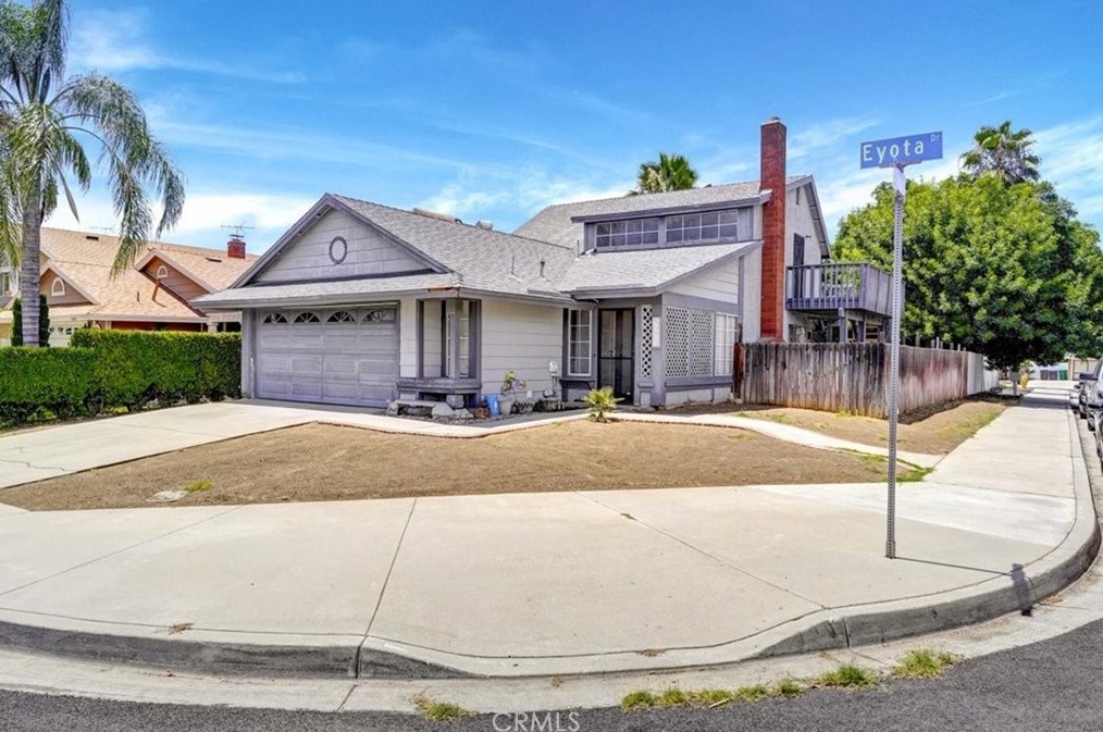 13031 Eyota Dr, Moreno Valley, CA 92555-2411