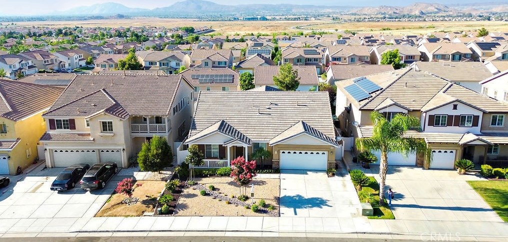 26870 Sugarite Canyon Dr, Moreno Valley, CA 92555-9102