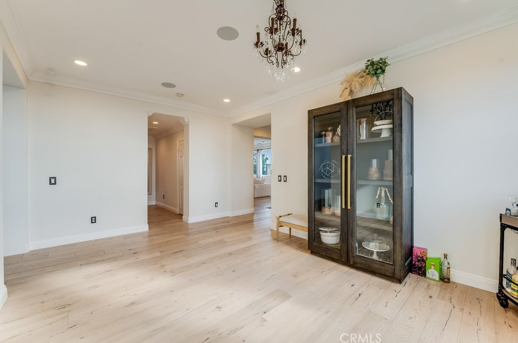 18458 Lakepointe Dr, Riverside CA  92503-0252 exterior