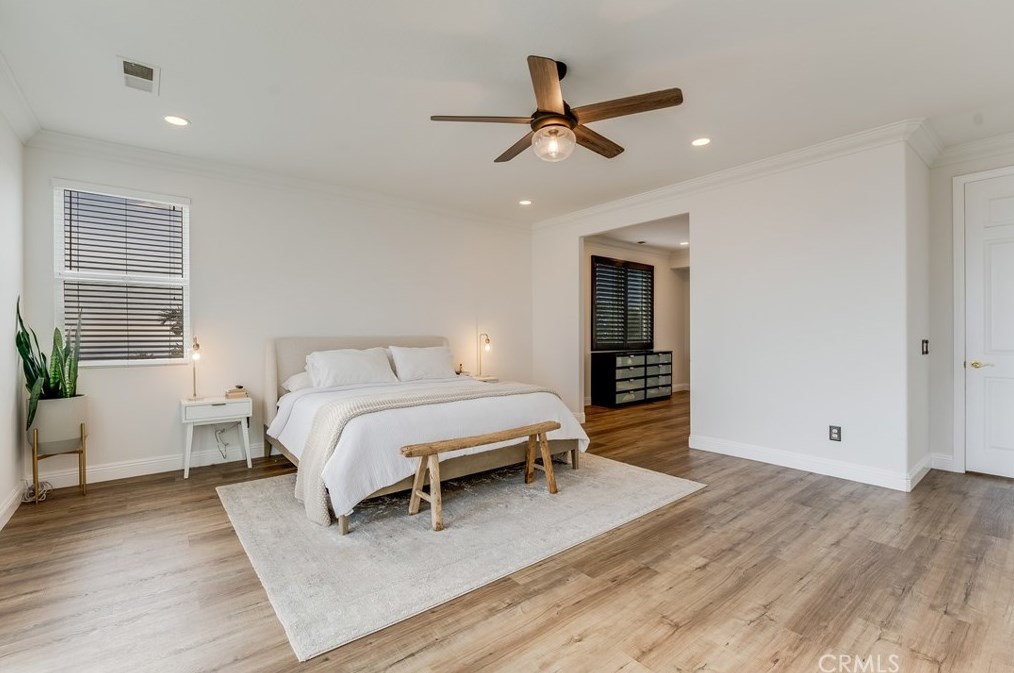 18458 Lakepointe Dr, Riverside CA  92503-0252 exterior